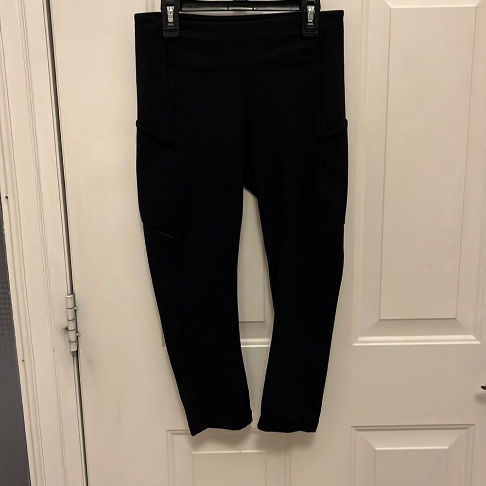 Lululemon black capri 20” inch inseam